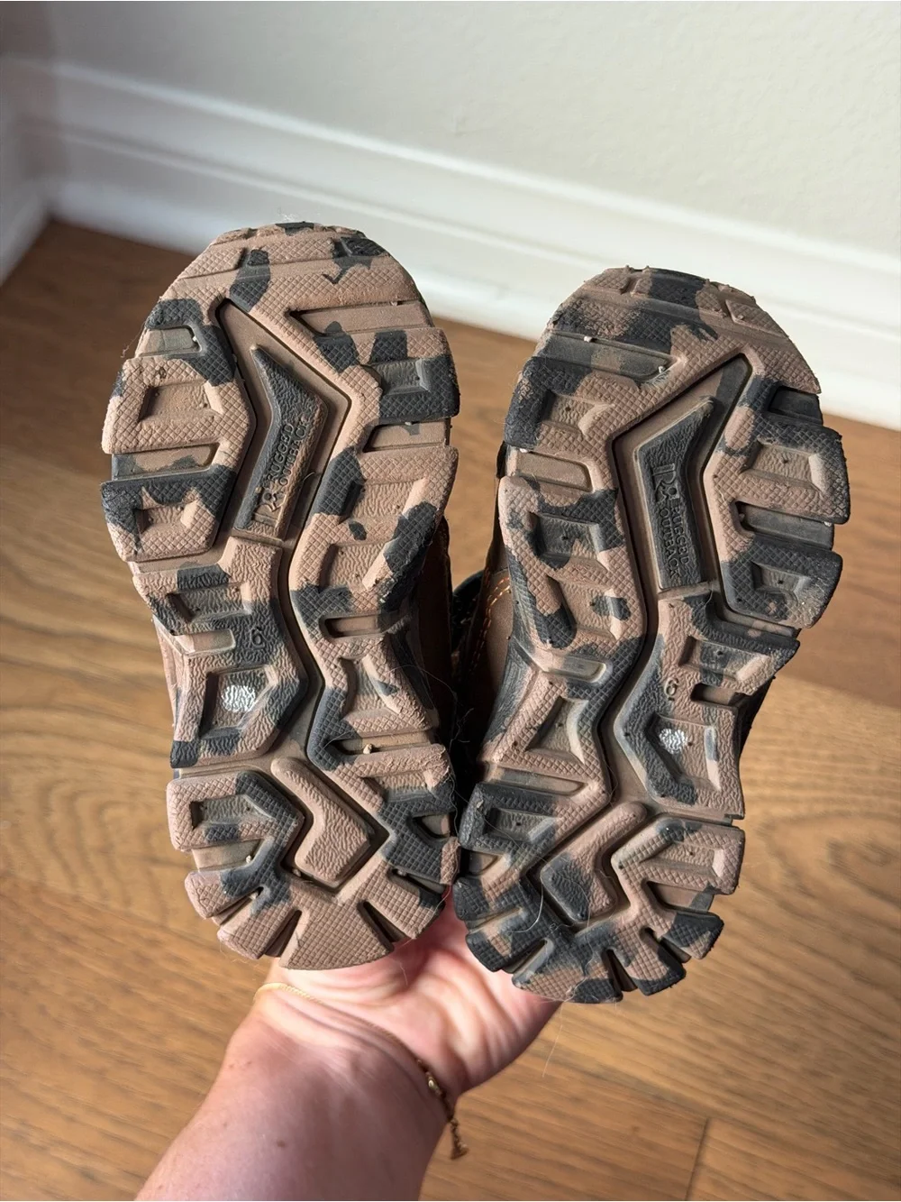 Rugged Outback rugged brown